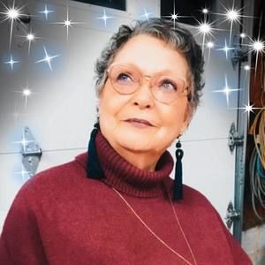 Meet your Posher, Janet